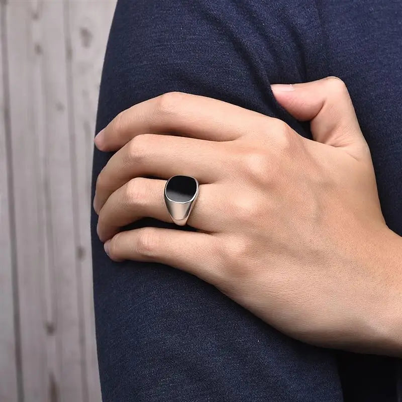 ARISEN™ Signet Gem Ring (Gold)