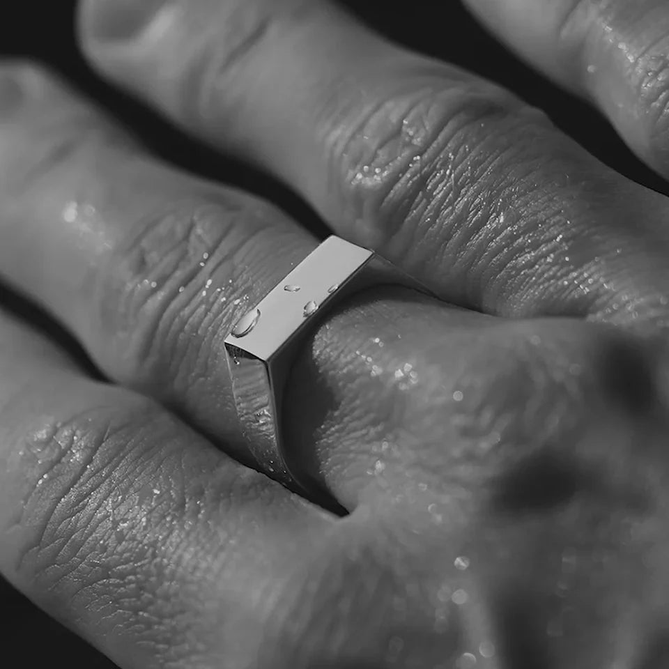 ARISEN™ Open End Signet Ring