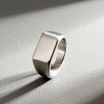 ARISEN™ Gold Signet Ring