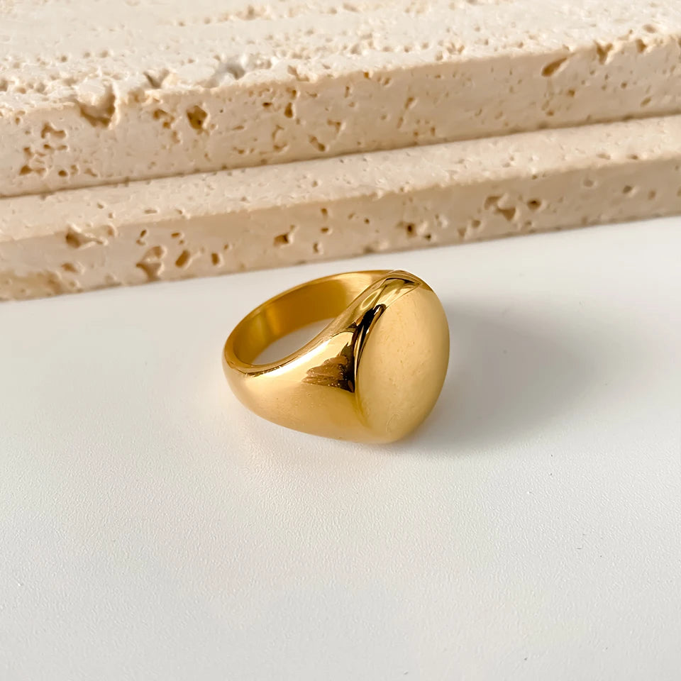 ARISEN™ Smooth Signet Ring (Gold/Silver)